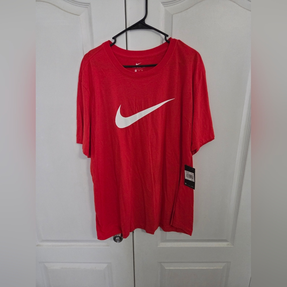 Nike Xxl T Shirt (NWT)